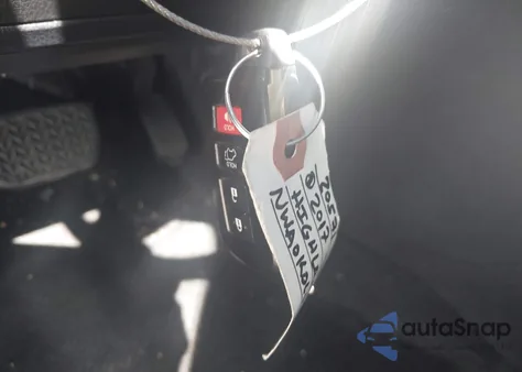 2017 Toyota Highlander Xle z USA, uszkodzony, nr VIN 5TDJZRFH9HS516992